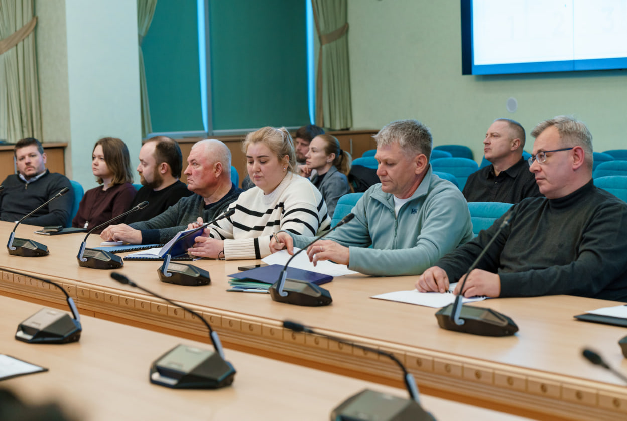 Голова Укртрансбезпеки Микита Лагунін та заступник голови Валерій Кулик-Куличенко взяли участь у зустрічі з міжнародними перевізниками пасажирів щодо ключових питань реформи міжнародних автобусних перевезень holova-ukrtransbezpeky-mykyta-lahunin-ta-zastupnyk-holovy-valerii-kulyk-kulychenko-vzialy-uchast-u-zustrichi-z-mizhnarodnymy-pereviznykamy-pasazhyriv-shchodo-kliuchovykh-pytan-reformy-mizhnarodnykh-avtobusnykh-perevezen