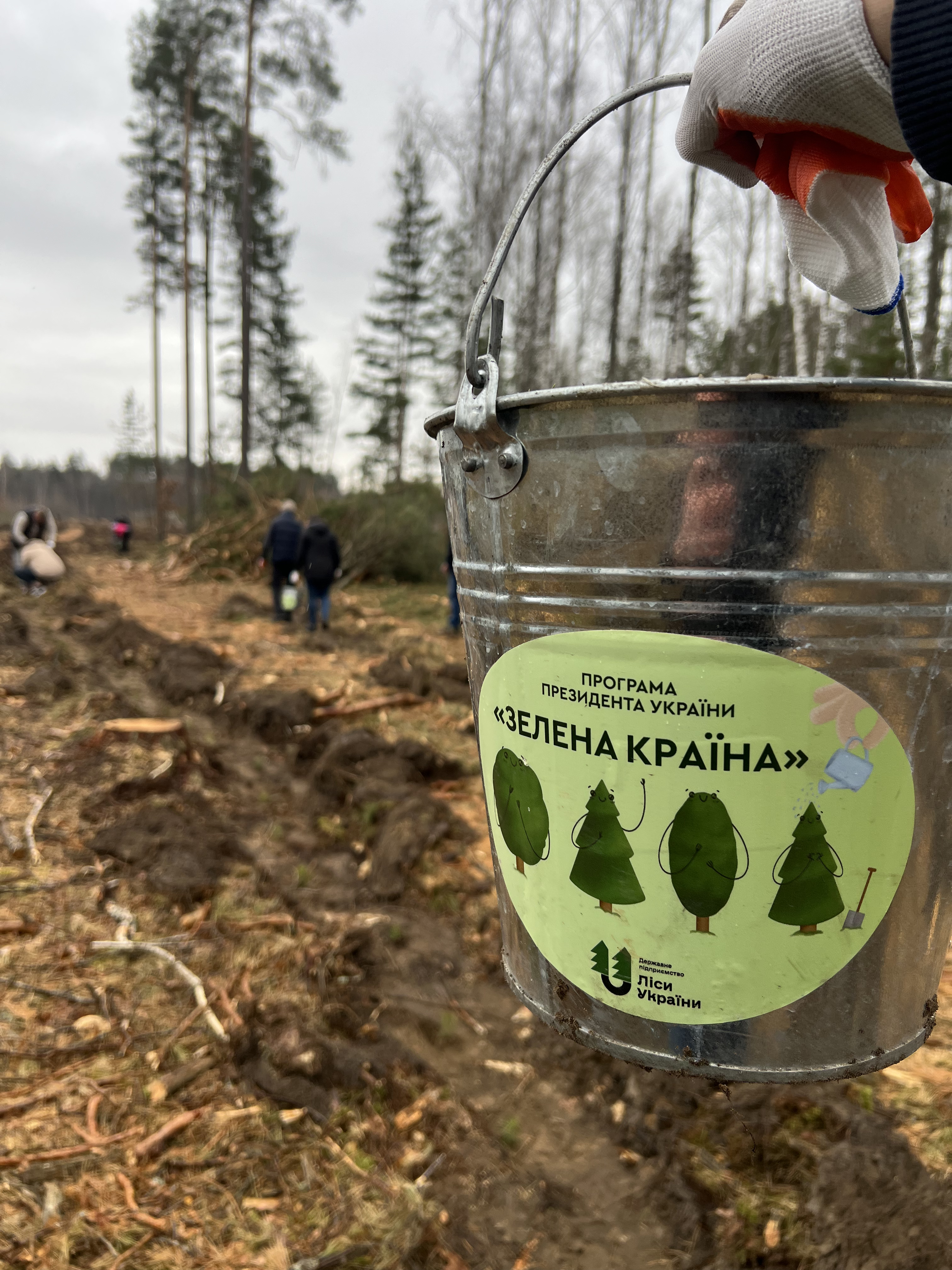 na-chernihivshchyni-komanda-ukrtransbezpeky-doluchylasia-do-prohramy-zelena-kraina